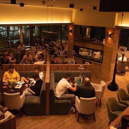 Griffon Bar Food Apartments Струга Екстериор снимка