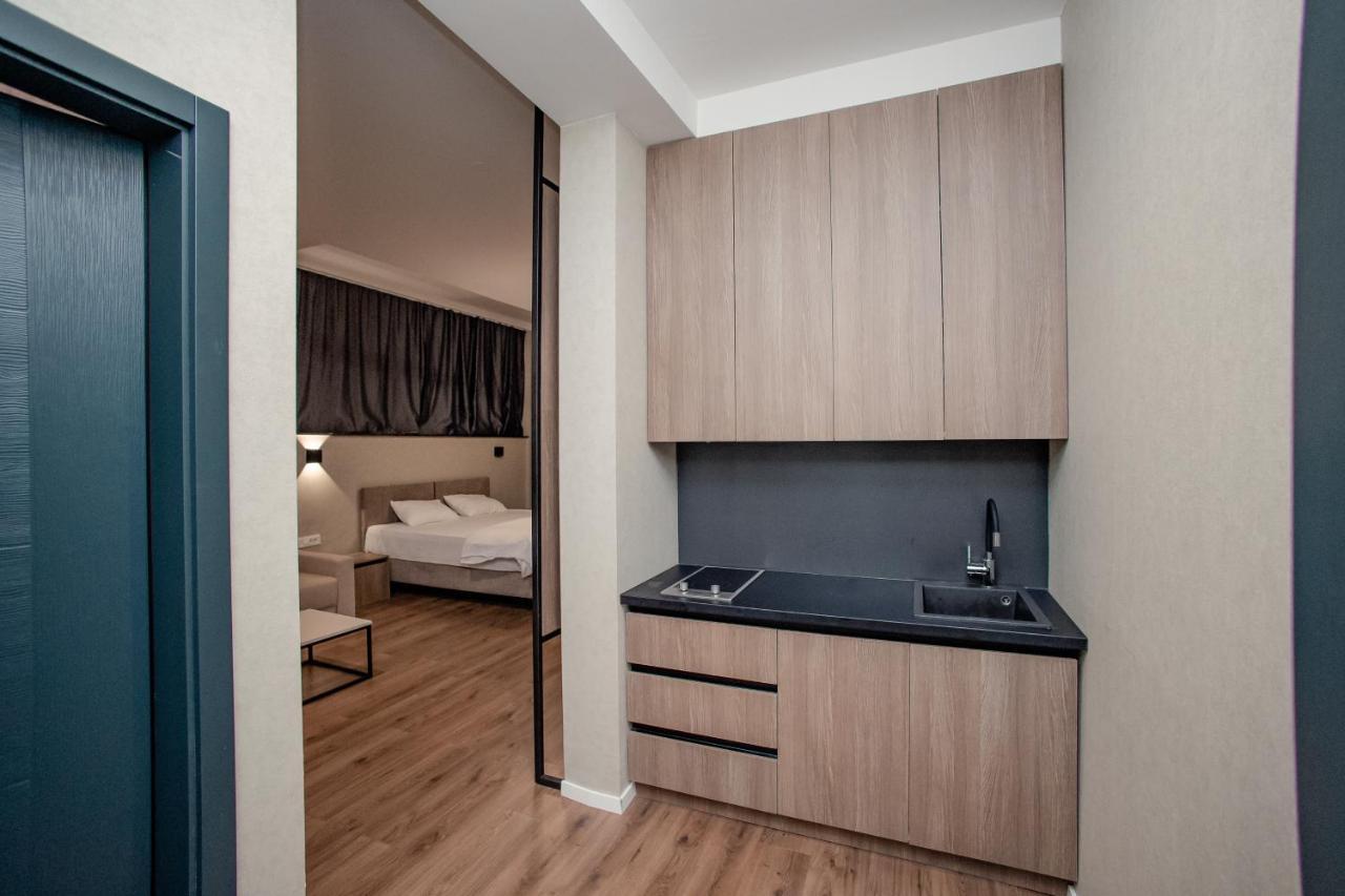 Griffon Bar Food Apartments Струга Екстериор снимка
