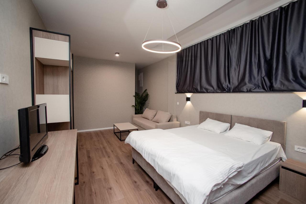 Griffon Bar Food Apartments Струга Екстериор снимка